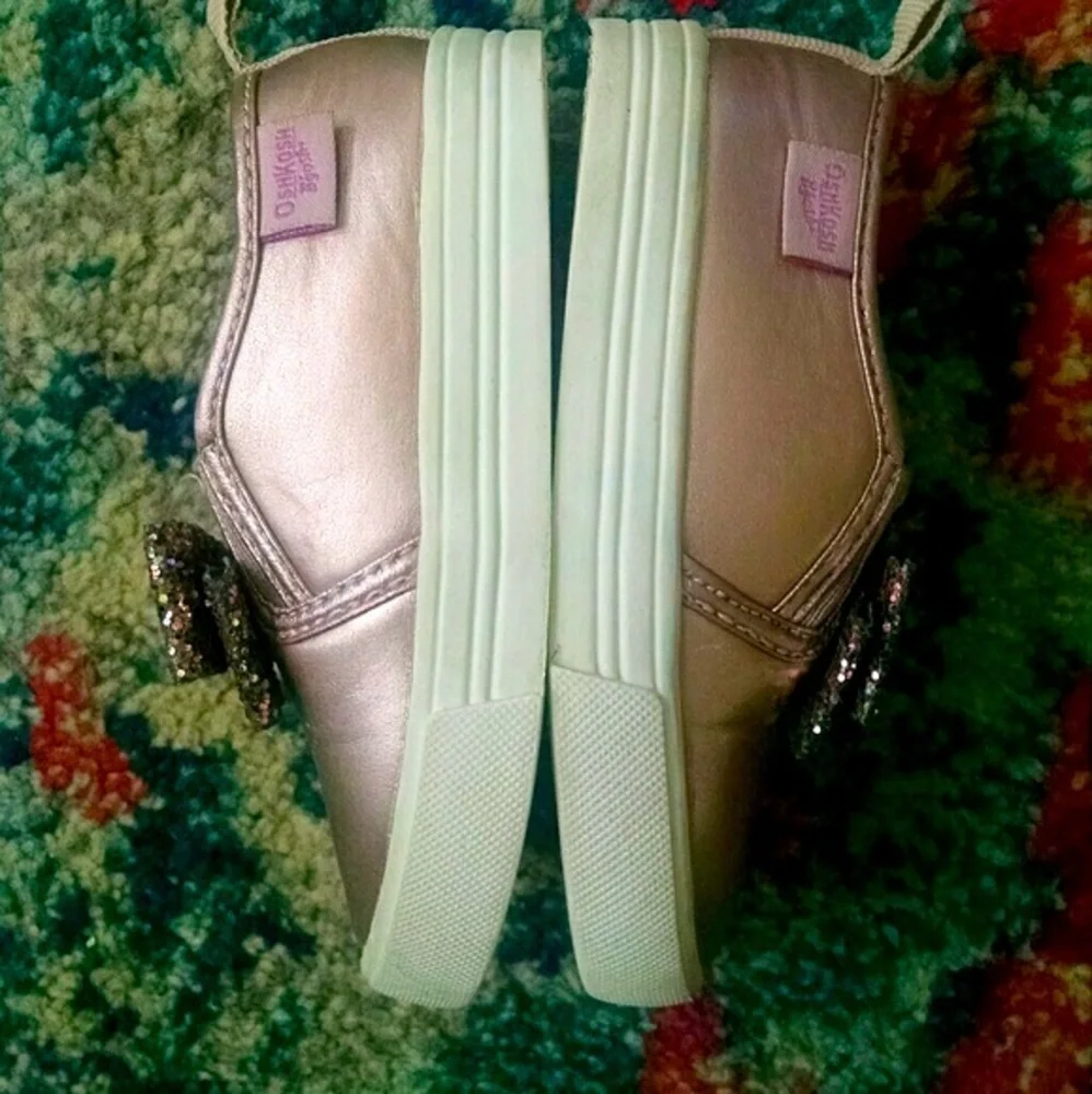 Oshkosh Metallic Pink Blinged Slip On Sneakers With Bow Size 6